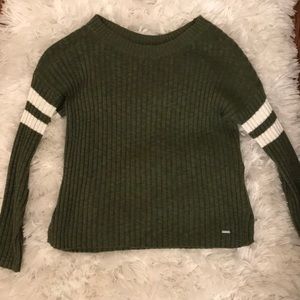 GREEN SWEATER WITH WHITE STRIPES